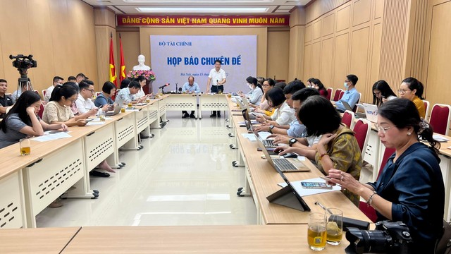 Toàn cảnh buổi họp báo (ảnh: M.M) Toàn cảnh buổi họp báo (ảnh: M.M)