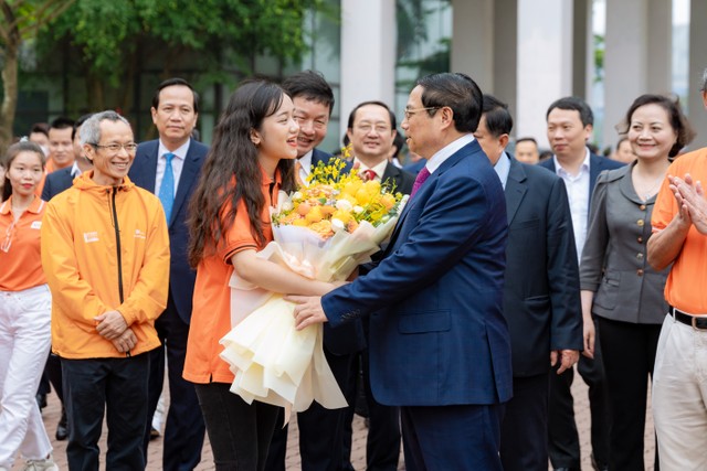 Thủ tướng Chính phủ gặp gỡ sinh viên Đại học FPT Thủ tướng Chính phủ gặp gỡ sinh viên Đại học FPT