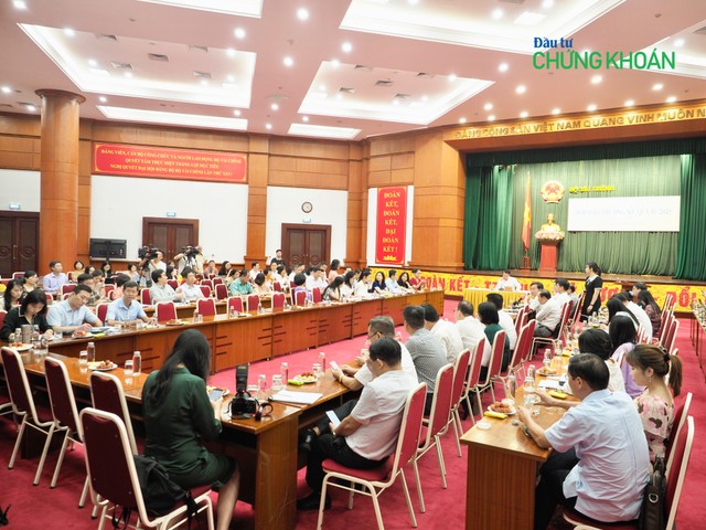 Buổi họp báo thường kỳ quý II/2023 do Bộ Tài chính tổ chức chiều 16/6 Buổi họp báo thường kỳ quý II/2023 do Bộ Tài chính tổ chức chiều 16/6