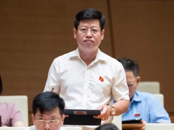 Đại biểu Vũ Tuấn Anh (đoàn Phú Thọ) Đại biểu Vũ Tuấn Anh (đoàn Phú Thọ)