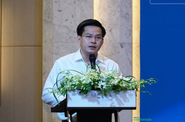 Ông Hoàng Hải, Cục trưởng Cục quản lý nhà và thị trường Bất động sản trình bày tham luận tại Hội thảo (Ảnh: M.Minh) Ông Hoàng Hải, Cục trưởng Cục quản lý nhà và thị trường Bất động sản trình bày tham luận tại Hội thảo (Ảnh: M.Minh)