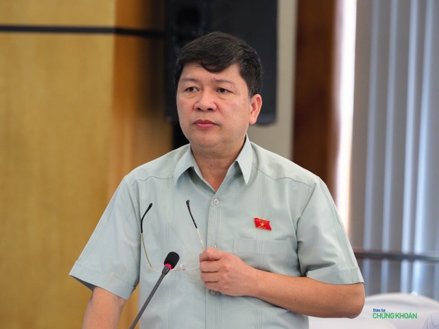 Ông Tạ Văn Hạ, Phó chủ nhiệm Ủy ban Văn hóa - Giáo dục của Quốc hội : Ảnh: M.M Ông Tạ Văn Hạ, Phó chủ nhiệm Ủy ban Văn hóa - Giáo dục của Quốc hội : Ảnh: M.M