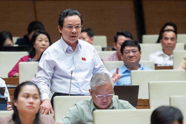 Đại biểu Hoàng Văn Cường (đoàn TP. Hà Nội) Đại biểu Hoàng Văn Cường (đoàn TP. Hà Nội)