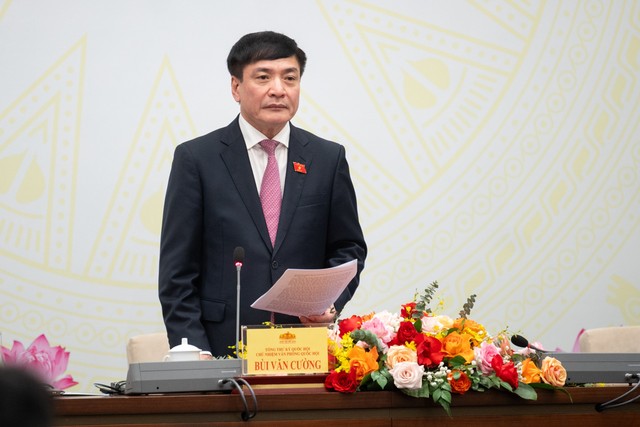 Tổng Thư ký Quốc hội, Chủ nhiệm Văn phòng Quốc hội Bùi Văn Cường chủ trì họp báo. Tổng Thư ký Quốc hội, Chủ nhiệm Văn phòng Quốc hội Bùi Văn Cường chủ trì họp báo.