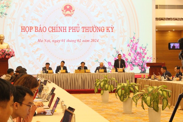 Toàn cảnh họp báo Chính phủ thường kỳ chiều 1/2/2024 (Ảnh: M.Minh) Toàn cảnh họp báo Chính phủ thường kỳ chiều 1/2/2024 (Ảnh: M.Minh)