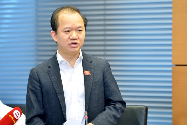 Ông Bùi Hoài Sơn, Ủy viên thường trực Ủy ban Văn hóa, Giáo dục của Quốc hội