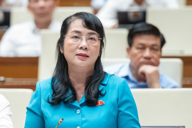 Đại biểu Trần Kim Yến (đoàn TP.HCM)