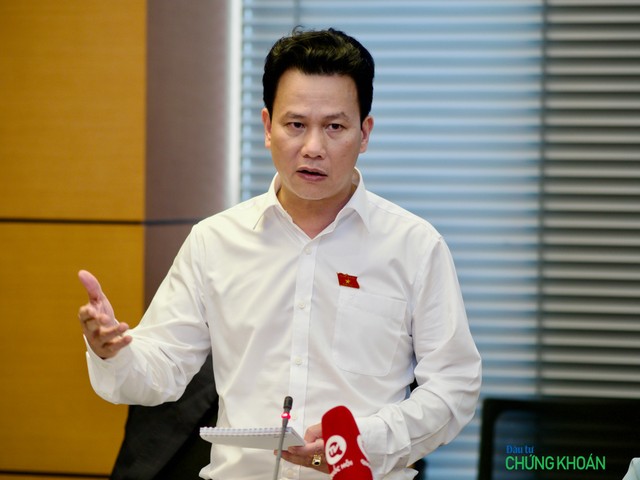 Bộ trưởng Bộ Tài nguyên và Môi trường Đặng Quốc Khánh là vị trưởng ngành đầu tiên trả lời chất vấn sáng 4/6/2024 Bộ trưởng Bộ Tài nguyên và Môi trường Đặng Quốc Khánh là vị trưởng ngành đầu tiên trả lời chất vấn sáng 4/6/2024