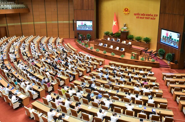 Quốc hội thảo luận tại Hội trường chiều 24/6 về Luật Thuế giá trị gia tăng (sửa đổi)