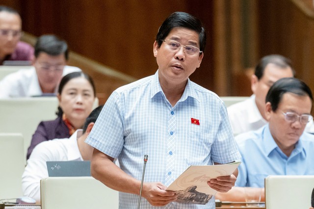 Đại biểu Dương Văn Phước (đoàn Quảng Nam) Đại biểu Dương Văn Phước (đoàn Quảng Nam)