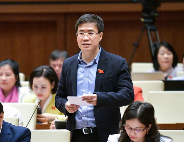 Đại biểu Hoàng Minh Hiếu (đoàn Nghệ An) Đại biểu Hoàng Minh Hiếu (đoàn Nghệ An)