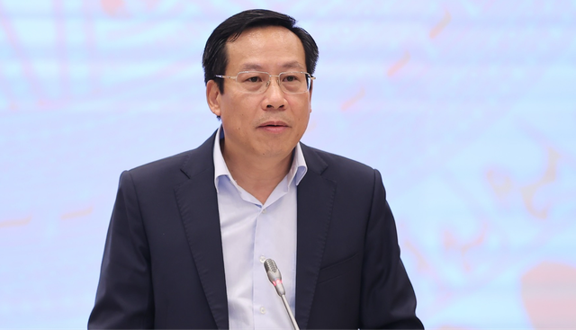 Thứ trưởng Bộ Y tế Lê Đức Luận trả lời tại họp báo Thứ trưởng Bộ Y tế Lê Đức Luận trả lời tại họp báo