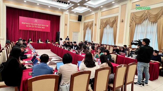 Toàn cảnh buổi họp báo Toàn cảnh buổi họp báo