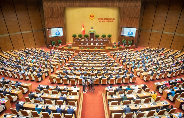 Quốc hội khoá XV khai mạc trọng thể Kỳ họp thứ 9 tại Hội trường Diên Hồng, nhà Quốc hội sáng 5/5/2025.