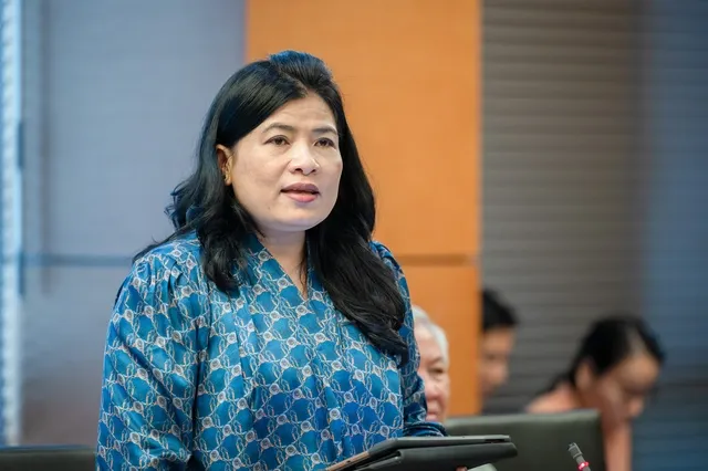 Đại biểu Đàng Thị Mỹ Hương (đoàn Khánh Hòa) Đại biểu Đàng Thị Mỹ Hương (đoàn Khánh Hòa)