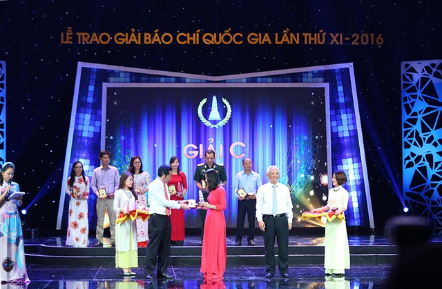 Báo Đầu tư vinh dự nhận 2 giải báo chí quốc gia năm 2016 ảnh 4