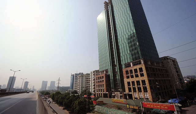 Công trình Dự án Apex Tower thành quán nhậu, hàng rửa xe ảnh 1 Công trình Dự án Apex Tower thành quán nhậu, hàng rửa xe ảnh 1