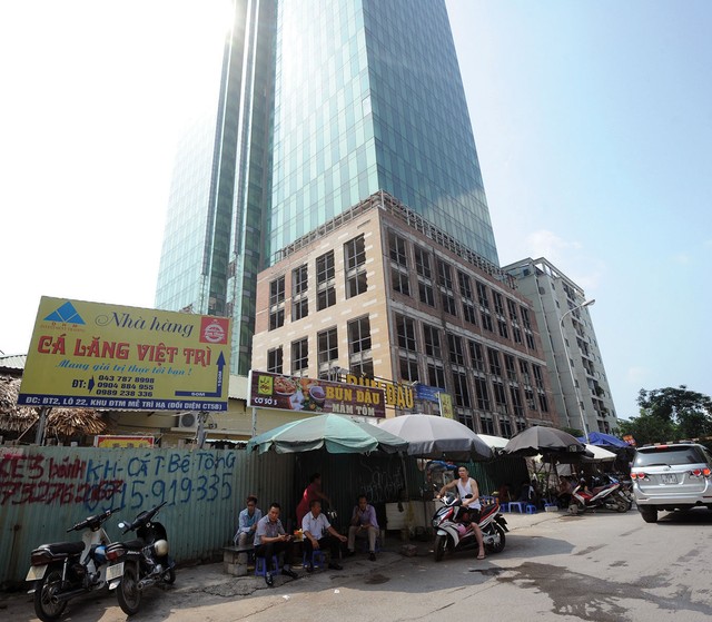 Công trình Dự án Apex Tower thành quán nhậu, hàng rửa xe ảnh 5 Công trình Dự án Apex Tower thành quán nhậu, hàng rửa xe ảnh 5