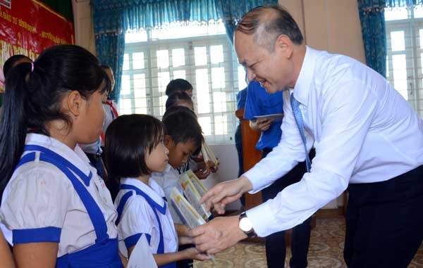 Quỹ học bổng “Swing for the Kids” đến với trẻ em Bình Định  ảnh 3