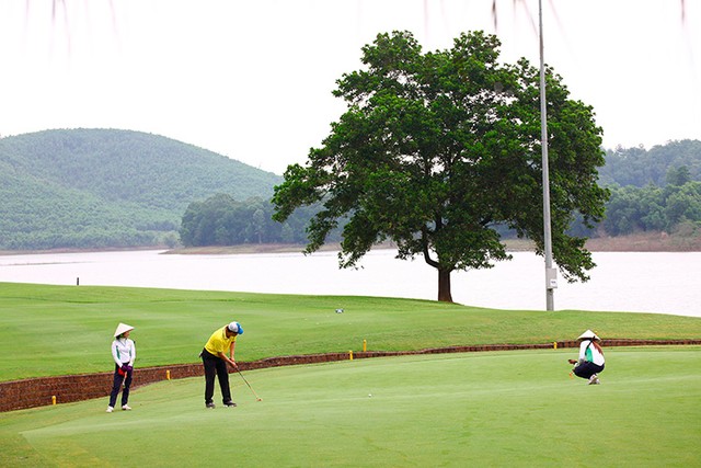 Ngắm vẻ đẹp sân gôn tốt nhất Việt Nam năm 2016 Kings Island ảnh 15