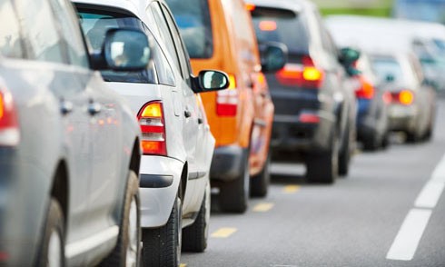 Những kinh nghiệm lái xe an toàn cần biết ảnh 3