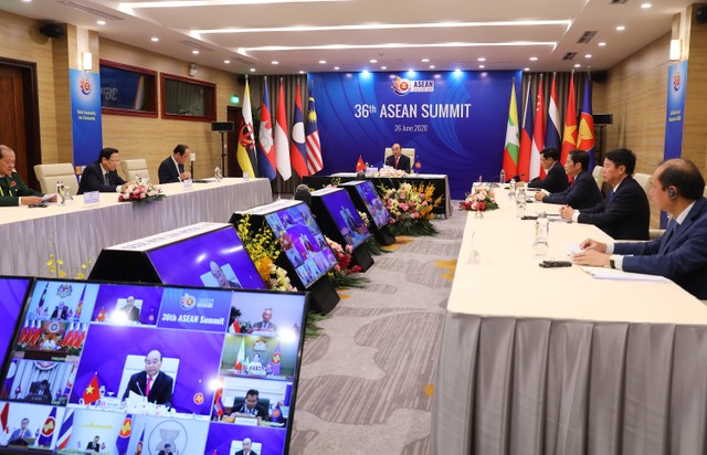Thủ tướng: COVID-19 là phép thử để ASEAN khẳng định bản lĩnh ảnh 4 Thủ tướng: COVID-19 là phép thử để ASEAN khẳng định bản lĩnh ảnh 4