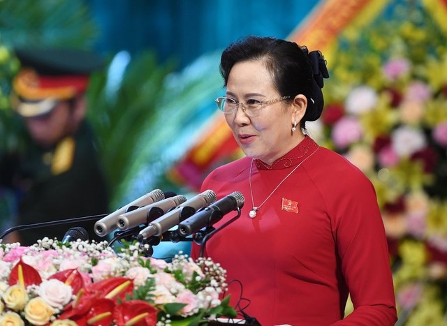 Ủy viên Trung ương Đảng, Bí thư Tỉnh ủy Hà Nam Lê Thị Thủy phát biểu khai mạc Đại hội. Ủy viên Trung ương Đảng, Bí thư Tỉnh ủy Hà Nam Lê Thị Thủy phát biểu khai mạc Đại hội.