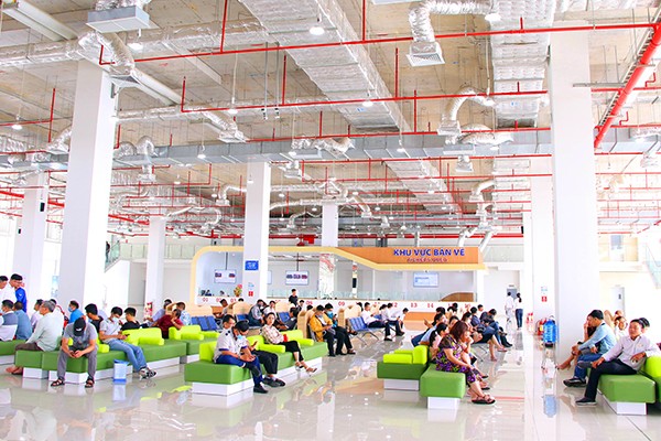 Khu vực ngồi chờ của hành khách có các ghế ngồi rất hiện đại, sang trọng và thoáng mát. Khu vực ngồi chờ của hành khách có các ghế ngồi rất hiện đại, sang trọng và thoáng mát.