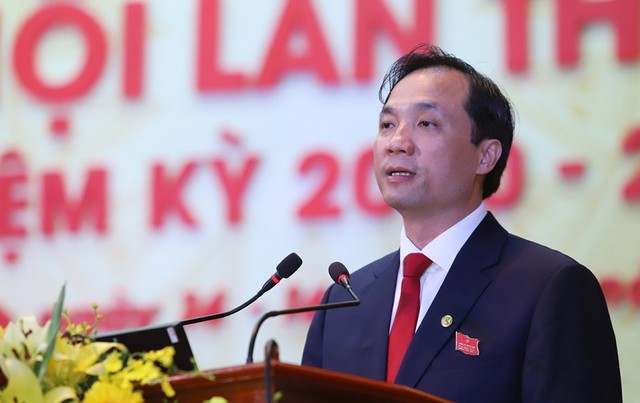 Ông Hoàng Trung Dũng được bầu giữ chức Bí thư Tỉnh ủy Hà Tĩnh nhiệm kỳ 2020-2025 với số phiếu tuyệt đối Ông Hoàng Trung Dũng được bầu giữ chức Bí thư Tỉnh ủy Hà Tĩnh nhiệm kỳ 2020-2025 với số phiếu tuyệt đối