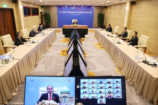 Thủ tướng Nguyễn Xuân Phúc cùng đoàn đại biểu Việt Nam tham dự Hội nghị Cấp cao APEC lần thứ 27 từ điểm cầu Việt Nam Thủ tướng Nguyễn Xuân Phúc cùng đoàn đại biểu Việt Nam tham dự Hội nghị Cấp cao APEC lần thứ 27 từ điểm cầu Việt Nam