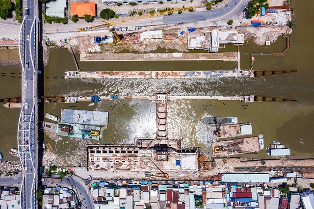 Sẽ có rất nhiều hệ lụy nếu dự án không được ký phụ lục hợp đồng BT, trong đó nặng nhất có thể sẽ phải treo dự án vĩnh viễn (ảnh: TN)