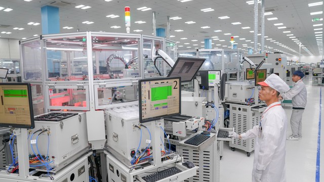 Hệ thống căn chỉnh tham số sóng vô tuyến của điện thoại.