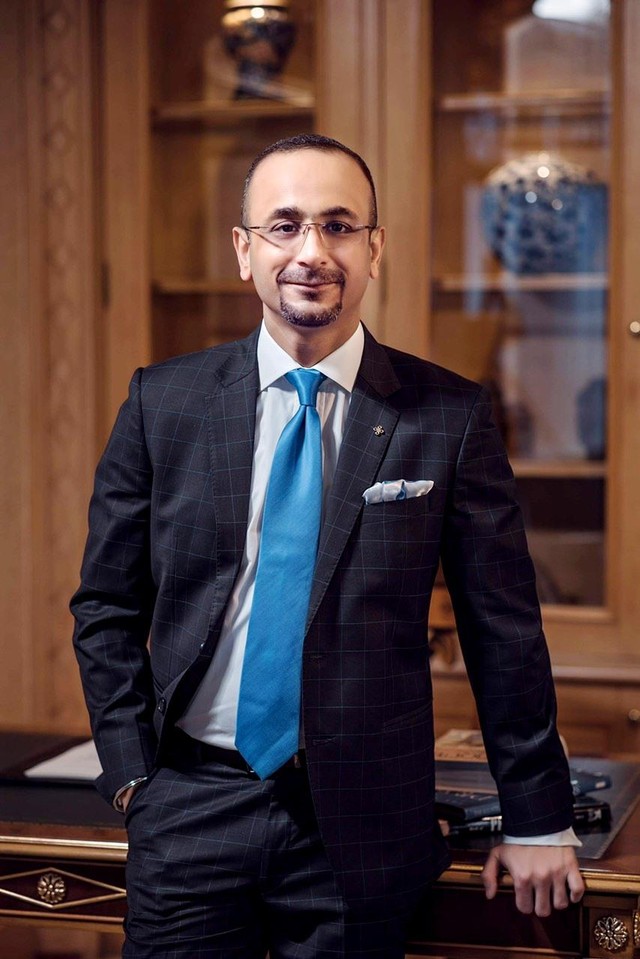 Trước thềm năm mới, ông Sunny Ghaiee cầu mong sức khỏe, hạnh phúc và bình an cho tất cả mọi người.