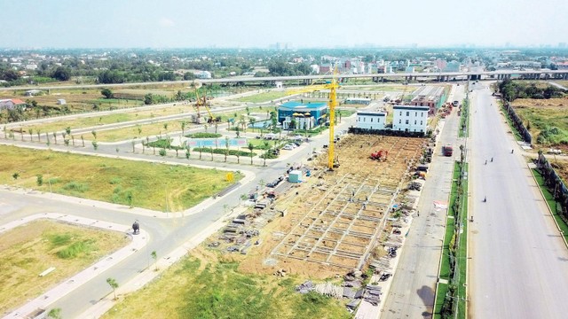 Nhiều dự án hạ tầng giao thông lớn đang được triển khai tại Long An. Ảnh: Việt Dũng Nhiều dự án hạ tầng giao thông lớn đang được triển khai tại Long An. Ảnh: Việt Dũng