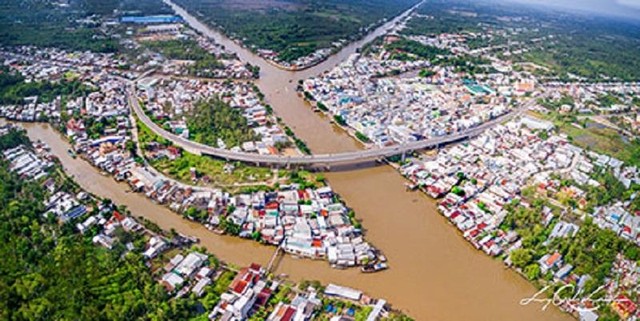 Thành phố Ngã Bảy, tỉnh Hậu Giang nhìn từ trên cao. Ảnh: Lý Anh Lam (Nguồn: Báo Hậu Giang) Thành phố Ngã Bảy, tỉnh Hậu Giang nhìn từ trên cao. Ảnh: Lý Anh Lam (Nguồn: Báo Hậu Giang)