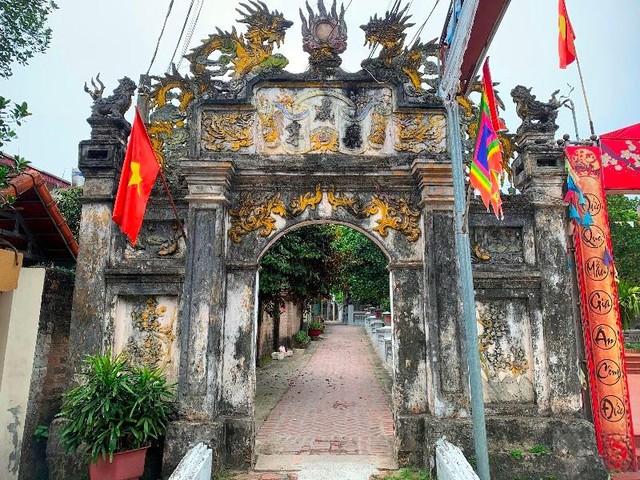 Đền Phủ thờ bà Chúa Mía. (Ảnh: Phương Linh)