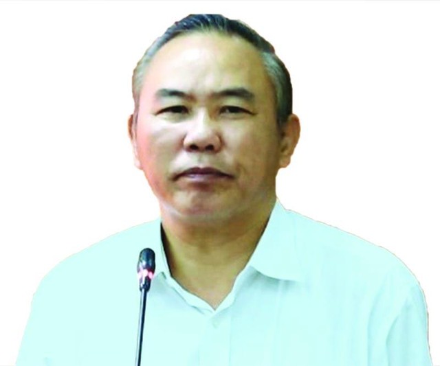 Ông Phùng Đức Tiến, Thứ trưởng Bộ Nông nghiệp và Phát triển nông thôn. Ông Phùng Đức Tiến, Thứ trưởng Bộ Nông nghiệp và Phát triển nông thôn.