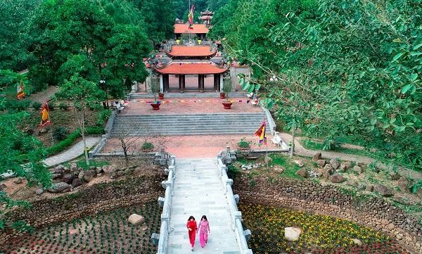 Khu di tích Côn Sơn - Kiếp Bạc được hoạt động trở lại nhưng phải thực hiện nghiêm các biện pháp bảo đảm an toàn phòng, chống dịch. Ảnh: Thành Chung Khu di tích Côn Sơn - Kiếp Bạc được hoạt động trở lại nhưng phải thực hiện nghiêm các biện pháp bảo đảm an toàn phòng, chống dịch. Ảnh: Thành Chung