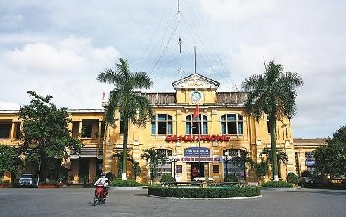 Từ ngày 17/6, Công ty Cổ phần vận tải Đường sắt Hà Nội đã cho chạy lại đôi tàu LP5-LP6 tuyến Hà Nội - Hải Phòng sau nhiều ngày tạm dừng do ảnh hưởng dịch Covid-19 (từ 21/5)