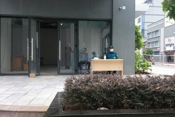 Một khách sạn tư nhân ở quận 1 đã thành nơi cách ly tập trung cho các trường hợp F1. Một khách sạn tư nhân ở quận 1 đã thành nơi cách ly tập trung cho các trường hợp F1.