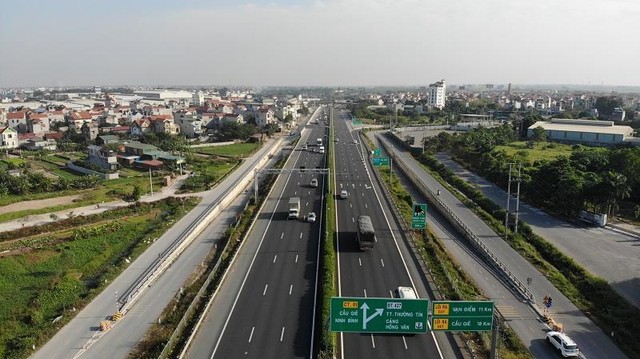 Một đoạn cao tốc Pháp Vân - Cầu Giẽ quy mô 4 làn xe được đưa vào khai thác từ năm 2018. Một đoạn cao tốc Pháp Vân - Cầu Giẽ quy mô 4 làn xe được đưa vào khai thác từ năm 2018.