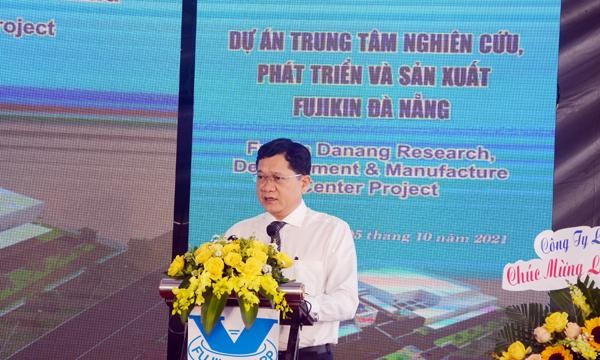 Ông Trần Phước Sơn, Phó chủ tịch UBND TP Đà Nẵng: &quot;Các dự án công nghệ, có hàm lượng chất xám cao sẽ thu hút các chuyên gia hàng đầu thế giới đến nghiên cứu tại Đà Nẵng, góp phần đẩy mạnh hoạt động nghiên cứu khoa học ứng dụng công nghệ cao, phát triển bền vững cho thành phố&quot;.