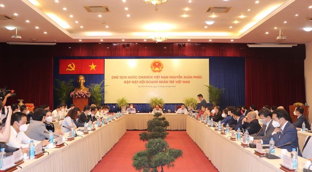 Toàn cảnh buổi gặp giữa Chủ tịch nước và các nhân trẻ Việt Nam (Ảnh: Hồng Phúc).