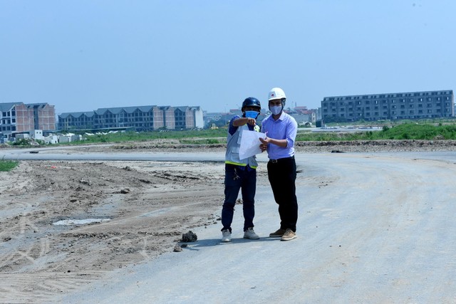 Nhiều chủ đầu tư đang đẩy mạnh việc thâu tóm quỹ đất, công bố các dự án mới. Ảnh: Dũng Minh Nhiều chủ đầu tư đang đẩy mạnh việc thâu tóm quỹ đất, công bố các dự án mới. Ảnh: Dũng Minh