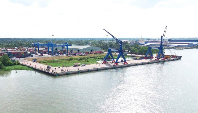 Tỉnh Trà Vinh đang tập trung kêu gọi đầu tư vào Khu kinh tế Định An, Khu công nghiệp Cổ Chiên và các cụm công nghiệp. Trong ảnh: Một góc Khu kinh tế Định An