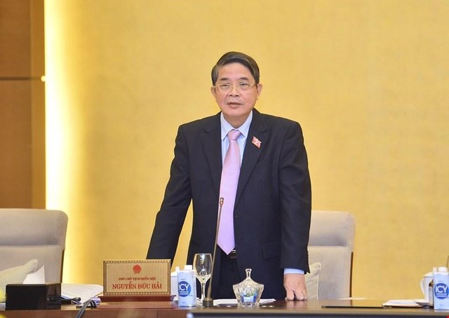 Phó chủ tịch Quốc hội Nguyễn Đức Hải điều hành phiên thảo luận. Phó chủ tịch Quốc hội Nguyễn Đức Hải điều hành phiên thảo luận.