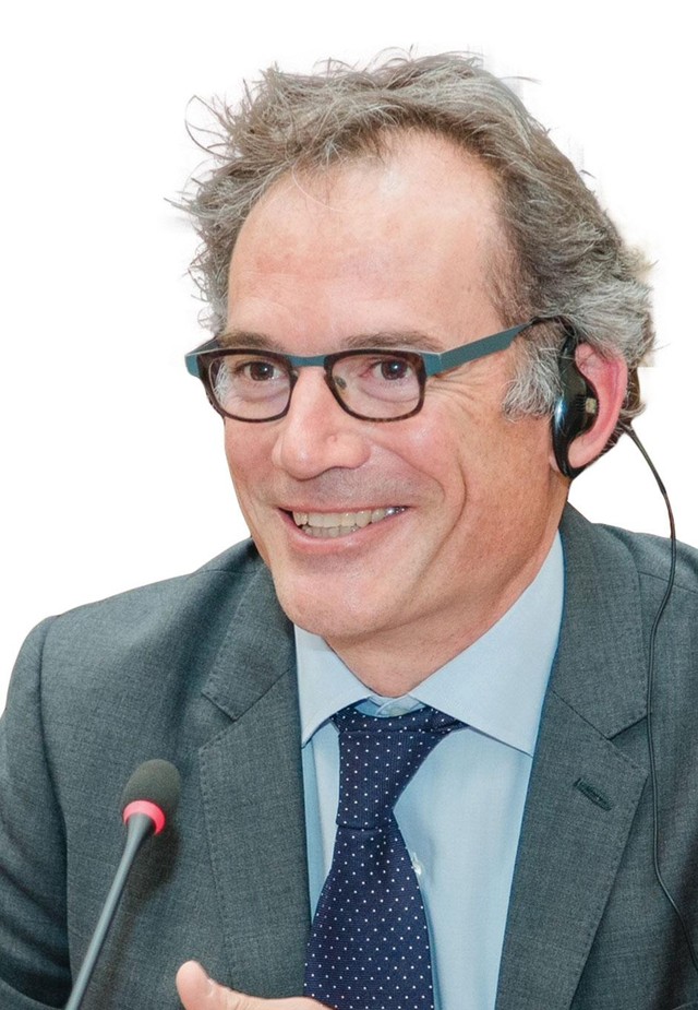 Ông Alfonso Garcia Mora, Phó chủ tịch Tổ chức Tài chính Quốc tế (IFC) khu vực châu Á - Thái Bình Dương Ông Alfonso Garcia Mora, Phó chủ tịch Tổ chức Tài chính Quốc tế (IFC) khu vực châu Á - Thái Bình Dương