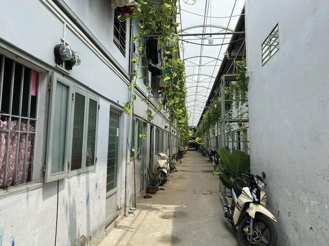 Trái ngược với hình ảnh nhếch nhác, Khu lưu trú tập thể công nhân số 26 được quy hoạch bài bản