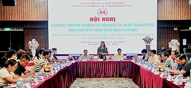 Ủy viên Trung ương Đảng, Bí thư Tỉnh ủy, Trưởng Đoàn ĐBQH tỉnh Ninh Bình Nguyễn Thị Thu Hà phát biểu tại hội nghị Ủy viên Trung ương Đảng, Bí thư Tỉnh ủy, Trưởng Đoàn ĐBQH tỉnh Ninh Bình Nguyễn Thị Thu Hà phát biểu tại hội nghị