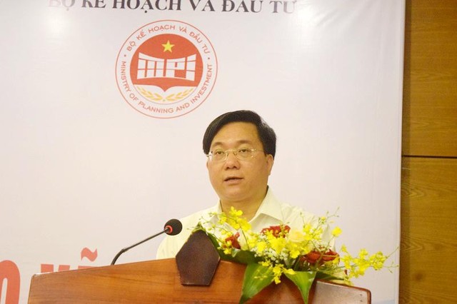 “Đây là thời điểm tốt để chúng ta tận dụng, xác định đúng hướng đi, tháo gỡ các rào cản, tạo động lực mạnh mẽ thu hút sự tham gia và đóng góp của các thành viên cho khu vực kinh tế tập thể, các tổ chức kinh tế hợp tác để mang lại các cơ hội thay đổi căn bản cho khu vực này trong thời gian tới”, Thứ trưởng Bộ kế hoạch và đầu tư Trần Duy Đông nhấn mạnh. “Đây là thời điểm tốt để chúng ta tận dụng, xác định đúng hướng đi, tháo gỡ các rào cản, tạo động lực mạnh mẽ thu hút sự tham gia và đóng góp của các thành viên cho khu vực kinh tế tập thể, các tổ chức kinh tế hợp tác để mang lại các cơ hội thay đổi căn bản cho khu vực này trong thời gian tới”, Thứ trưởng Bộ kế hoạch và đầu tư Trần Duy Đông nhấn mạnh.